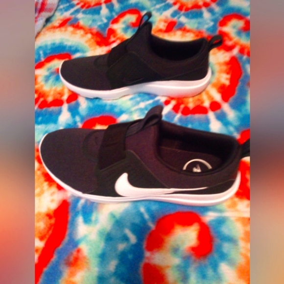 Nike Shoes - Nike